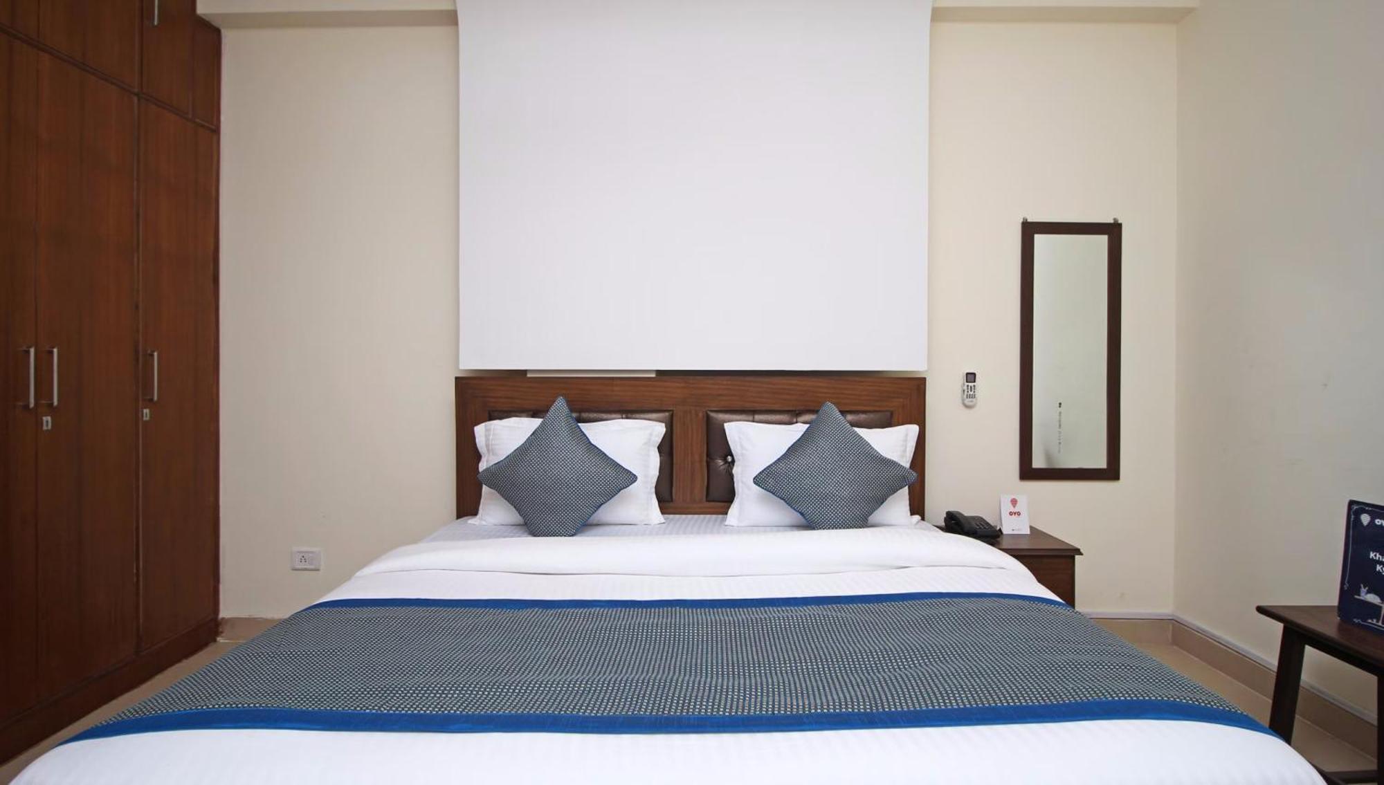 Hotel O Surya Palace Yeni Delhi Dış mekan fotoğraf