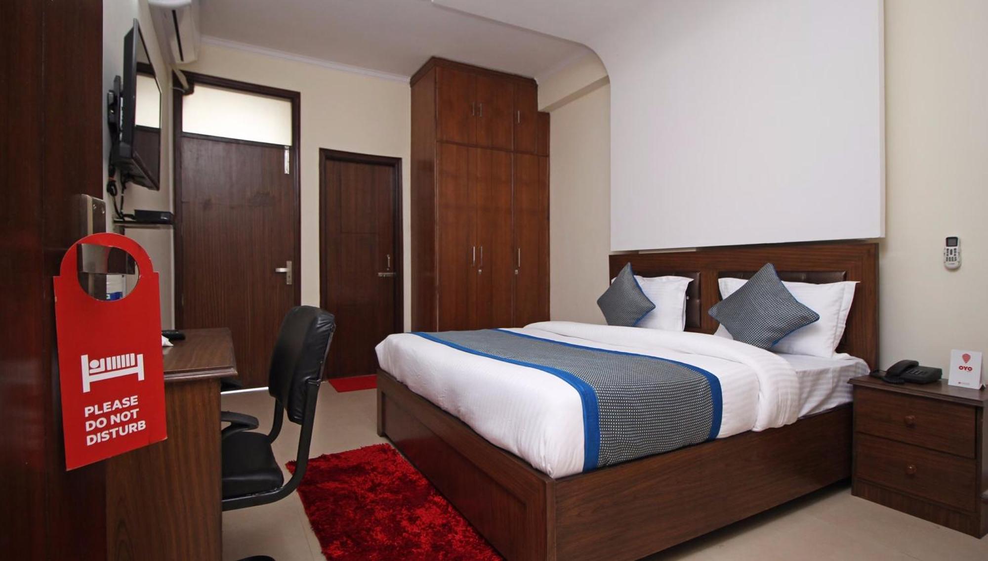 Hotel O Surya Palace Yeni Delhi Dış mekan fotoğraf